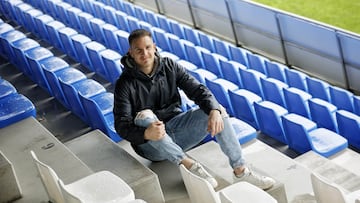 Raúl García Carnero, posando para AS.