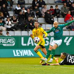 Jon García, renovación obligada en el Racing de Ferrol