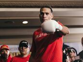 David Benavidez sostiene que el Canelo Álvarez le tiene miedo