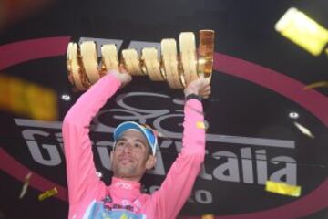 Vincenzo Nibali celebra su Giro.