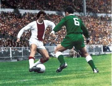 Cruyff con el Ajax durante la final de la Copa de Europa de 1971 contra el Panathinaikos