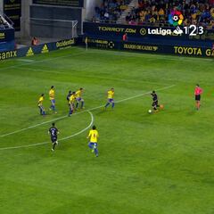 Se vistió de James: la asistencia exquisita de 'Cucho' Hernández