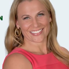 Lisa Byington makes history as Milwaukee Bucks announcer