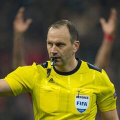 El sueco Jonas Eriksson pita la final: un regalo a su trayectoria