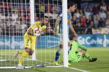 El jugador del Villarreal Mario celebra el 1-1.