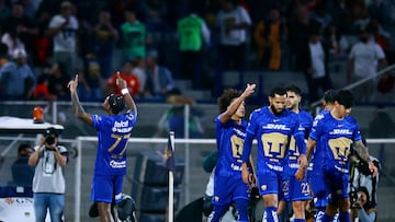Soccer Football - Liga MX - Pumas UNAM v Toluca - Estadio Olimpico Universitario, Mexico City, Mexico - March 3, 2026 Pumas UNAM's Alvaro Angulo celebrates with teammates after scoring their second goal REUTERS/Eloisa Sanchez