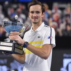 Medvedev pasa a Nadal y rompe el yugo del Big Four en el top-2