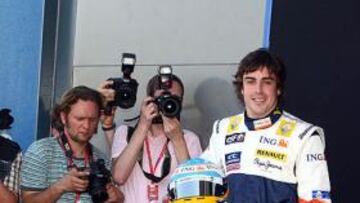 <b>EXPECTACIÓN. </b>Pase lo que pase, Fernando Alonso es todo un doble campeón del mundo de F-1 y su carrera es seguida por millones de aficionados a través de la Prensa.
