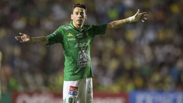 Rubens Sambueza en la semifinal contra el América.