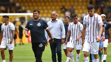 Nuevo DT caído en Primera: llegaría un ex UC a reemplazarlo