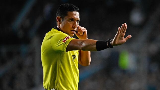 Who is Jesús Valenzuela, the referee for Brazil - Colombia in the Copa América today?