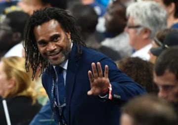 Christian Karembeu en la grada de Saint-Denis.