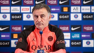 Paris Saint-Germain's French head coach Christophe Galtier holds a press on conference at PSG's training center, Le Camp des Loges, in Saint-Germain-en-Laye, outside Paris, on January 10, 2023. (Photo by Geoffroy VAN DER HASSELT / AFP)