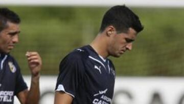 Iván Marcano, defensa central del Villarreal, se ha lesionado hoy en la última sesión preparatoria antes de viajar a Holanda para enfrentarse al NAC Breda en la eliminatoria previa de la Liga Europa