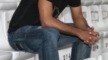 <b>GUIÑO.</b> El brasileño afirma que sería muy importante jugar en un club como el Real Madrid.