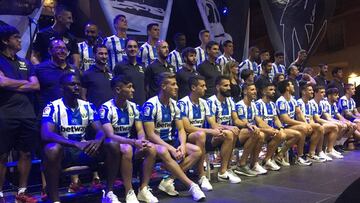 El Leganés se presentó en la Plaza Mayor.