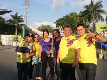 Los aficionados hacen presencia en el Alfonso López de Bucaramanga, previo al inicio de la fase final del Torneo Preolímpico 2020. Colombia, Brasil. Argentina y Uruguay por los dos cupos a Tokio. 