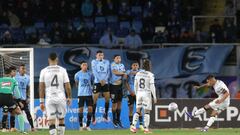 Terremoto en el líder del fútbol chileno: una de sus figuras deja el club y ya es oficial