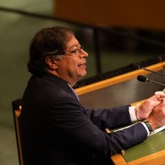 ¿Qué significa que la aprobación de Petro ha bajado 10 puntos y qué consecuencias puede tener?