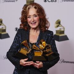 Bonnie Raitt beats out Beyoncé and Adele for Song of the Year