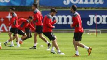 La plantilla, entrenando.
