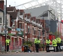 Seis policías heridos durante una protesta en Old Trafford