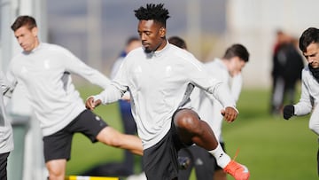 El Granada trata de superar obstáculos.