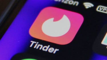 El botón de Pánico de Tinder envía tus datos a empresas de Publicidad
