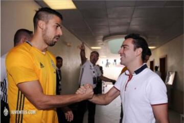 Con la visita de Xavi, Cuadrado ya entrena con la Juve en Qatar