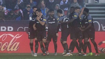 Ben Yedder salva a un Sevilla con diez ante el Legan¨¦s