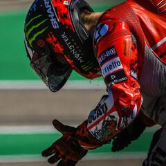 Lorenzo está peor y peligra también su carrera en Japón