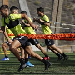 La plantilla domina a la COVID-19