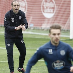 La derrota del Lugo en Soria pone en peligro a Jiménez