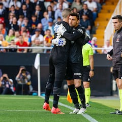 Jaume se lesiona, Rivero debuta en Primera