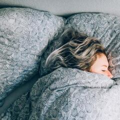 La regla de los 10 segundos para levantarse de la cama