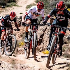El 'Coloma Team' lanza al MTB español