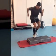 El intenso ejercicio que realiza Alexis para acelerar su regreso