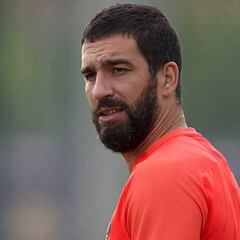 Arda Turan vuelve al grupo