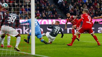 Soccer Football - Bundesliga - Bayern Munich vs FC Augsburg - Allianz Arena, Munich, Germany - November 18, 2017   Bayern Munich&#039;s Arturo Vidal scores their first goal    REUTERS/Michaela Rehle    DFL RULES TO LIMIT THE ONLINE USAGE DURING MATCH TIME