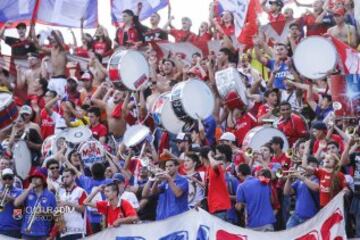 Hinchas que capturan las mejores imágenes de Nacional y DIM en Paz