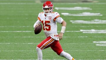 NFL review: Chiefs win ninth straight, Mahomes downs Saints