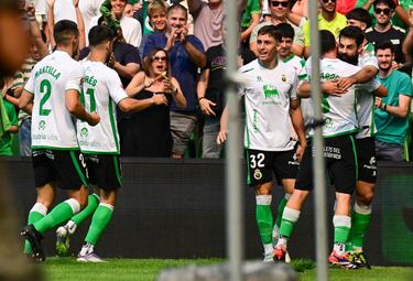 Aprobados y suspensos del Racing contra el Castellón: Iñigo Vicente lo eclipsa todo