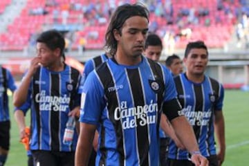 Ñublense se hizo fuerte en casa y derrotó por tres a uno a Huachipato que tiene nuevo entrenador.