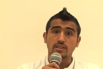 El 'Rey' Arturo también fue parte de la polémica , y recibió sanción. Sin embargo, posteriormente, pediría disculpas y sería el único indultado. 