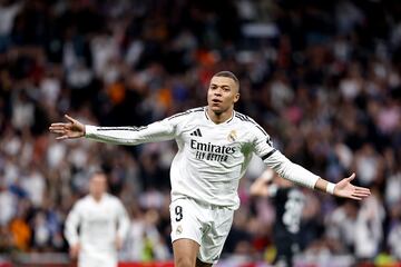 1-0. Kylian Mbapp celebra el primer tanto que anota de penalti.