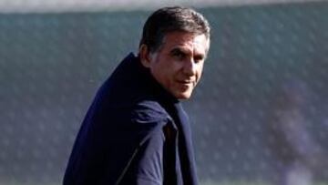 Queiroz.