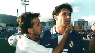 Míchel (right) was in the Real Madrid team that lost out on two LaLiga titles atfer final-day defeats to Jorge Valdano's Tenerife in the early 1990s.