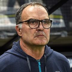 Leeds United confirm Marcelo Bielsa as new boss