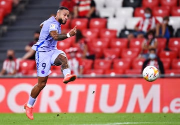 Memphis Depay marca el 1-1.