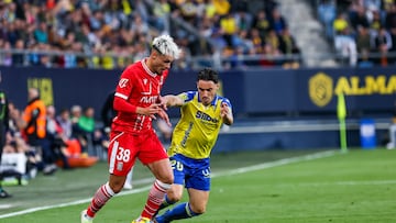 Núñez debutó ante el Cádiz CF con la elástica del FC Cartagena.